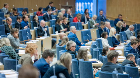 Members in the chamber.